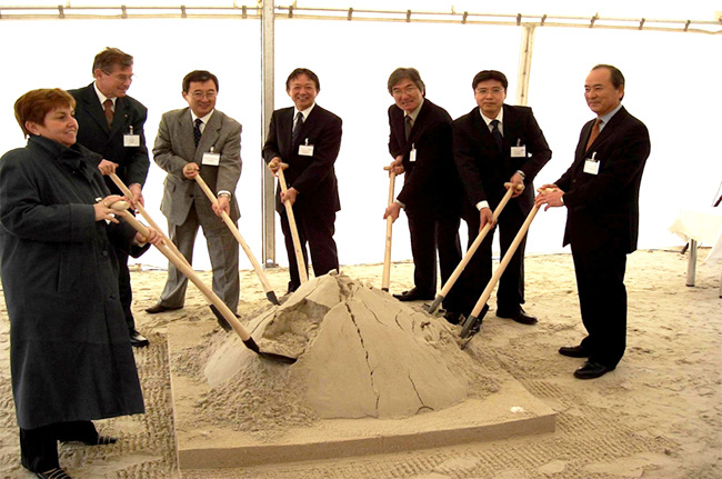 TOYO RADIATOR Czech s.r.o鍬入れ式