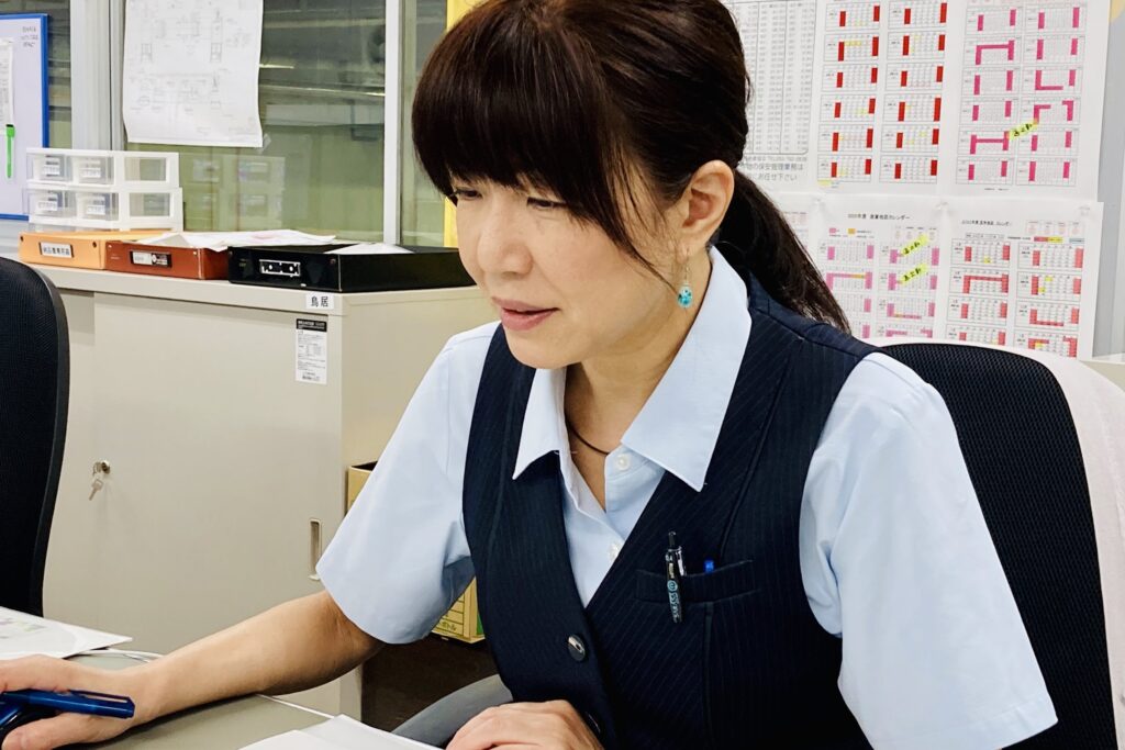 派遣業